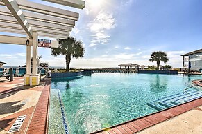 'driftwood' Galveston Resort Escape w/ Deck & View