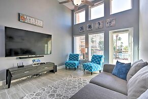 Modern Galveston Condo: Pool View + Walk to Beach!