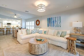 Naples Park Rental w/ Hot Tub ~ 1 Mi to Beach!