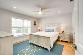 Naples Park Rental w/ Hot Tub ~ 1 Mi to Beach!