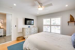 Naples Park Rental w/ Hot Tub ~ 1 Mi to Beach!