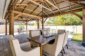 Naples Park Rental w/ Hot Tub ~ 1 Mi to Beach!