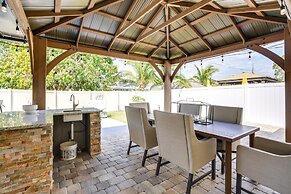 Naples Park Rental w/ Hot Tub ~ 1 Mi to Beach!