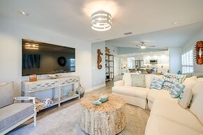 Naples Park Rental w/ Hot Tub ~ 1 Mi to Beach!