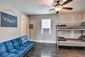 Cozy Galveston Apartment - Walk to Beach & Dining