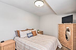 Cozy Galveston Apartment - Walk to Beach & Dining