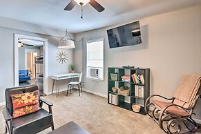 Cozy Galveston Apartment - Walk to Beach & Dining