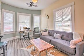 Bright Texas Retreat Near Pleasure Pier & Beach!