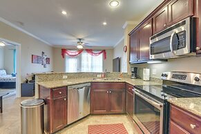 Walk to Beach & Seawall: Condo in Galveston!