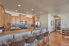 Mountain-view House < 2 Mi to Granby Ranch!