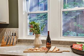 Pet-friendly Saint Paul Rental Near Downtown!