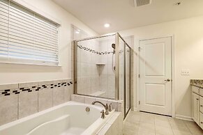 Game Room + Gym: Downtown DC Home!