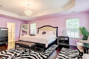 Game Room + Gym: Downtown DC Home!