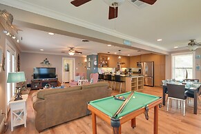 Steps to Beach: Home w/ Deck in Galveston!