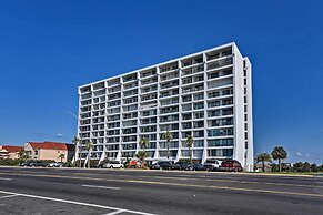 Bright Galveston Condo w/ Ocean View & Balcony!