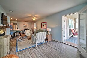 Oceanfront Port Aransas Condo w/ Pool: No Pet Fee