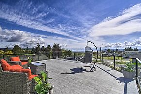 'ruston Retreat' - Mod Home w/ Rooftop Deck!