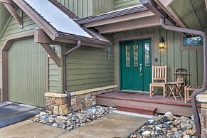 Hike, Bike & Explore: Breck Townhome w/ Hot Tub!