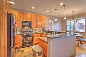 Hike, Bike & Explore: Breck Townhome w/ Hot Tub!