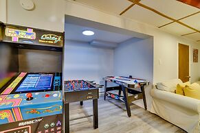 Hot Tub & Resort Amenities: Pocono Lake Retreat!