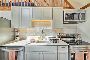 Hot Tub & Resort Amenities: Pocono Lake Retreat!