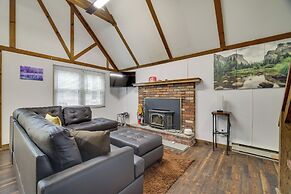 Hot Tub & Resort Amenities: Pocono Lake Retreat!