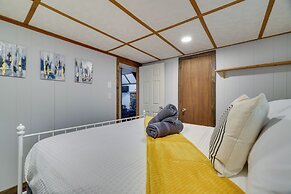 Hot Tub & Resort Amenities: Pocono Lake Retreat!