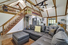 Hot Tub & Resort Amenities: Pocono Lake Retreat!