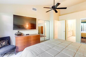 Patio + Resort Amenities: Palm Desert Escape