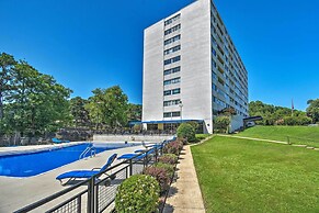 Views & Pool Access: Quaint Condo in Hot Springs!