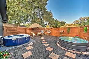 Luxe Brandon Oasis w/ Private Pool & Hot Tub!