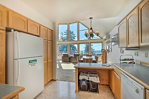 Bay City Home w/ Gorgeous Bay Views From Deck