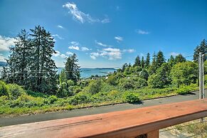 Bay City Home w/ Gorgeous Bay Views From Deck