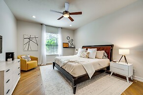 Luxury House With Private Acreage - Near Golfing!