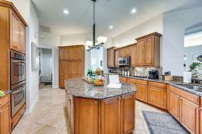 Luxury House With Private Acreage - Near Golfing!