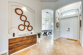 Luxury House With Private Acreage - Near Golfing!