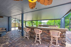 Lovely Palm Coast Retreat w/ Outdoor Kitchen
