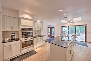 Lovely Palm Coast Retreat w/ Outdoor Kitchen