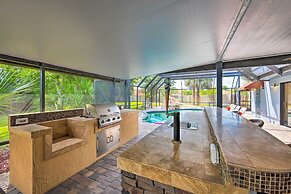 Lovely Palm Coast Retreat w/ Outdoor Kitchen