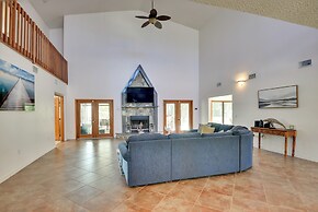 Lovely Palm Coast Retreat w/ Outdoor Kitchen