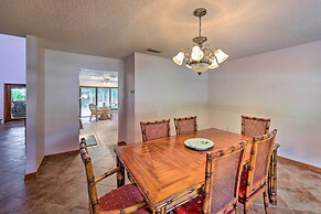 Lovely Palm Coast Retreat w/ Outdoor Kitchen