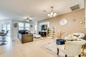 Central Family Home w/ Lanai < 10 Mi to Disney!