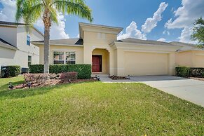 Central Family Home w/ Lanai < 10 Mi to Disney!