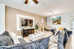 Central Family Home w/ Lanai < 10 Mi to Disney!