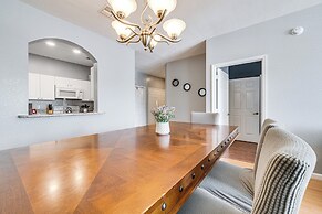 6 Mi to Disney World: Condo w/ Community Perks!