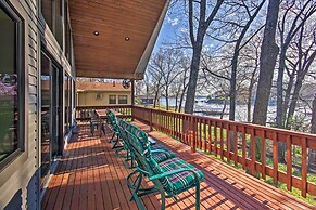 Fire Pit & Boat Slip: Waterfront Grove Getaway