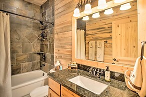 Jefferson Cabin w/ Fire Pit: Near Hiking Trails!