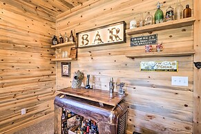 Jefferson Cabin w/ Fire Pit: Near Hiking Trails!