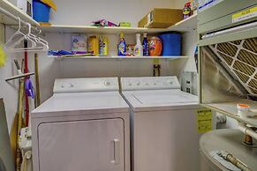 Sunny Ocean Village Beach Condo: Community Pool