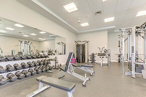 Sunny Ocean Village Beach Condo: Community Pool